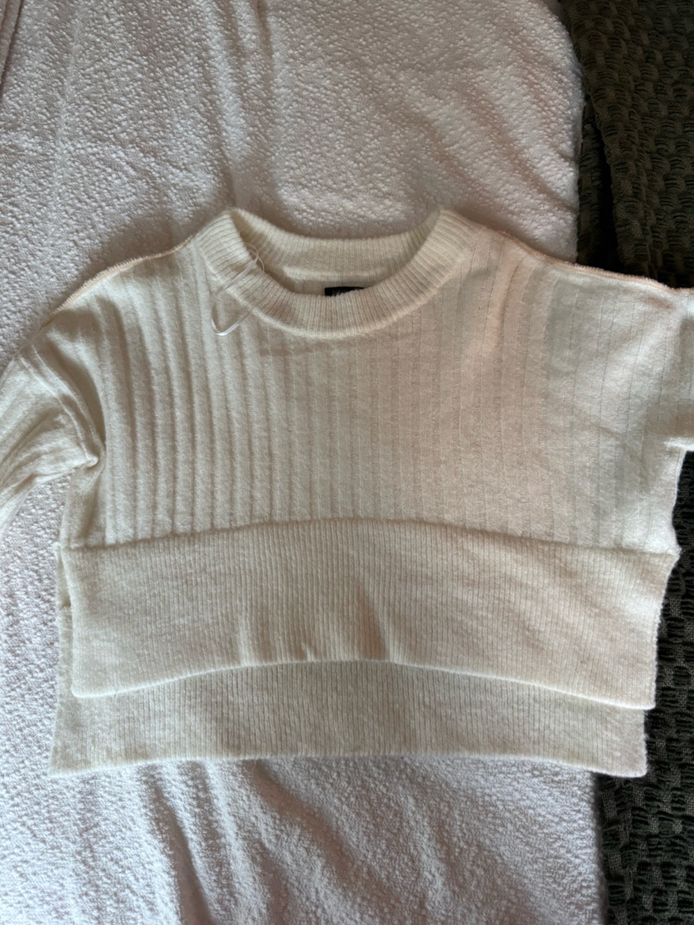 Women’s Cream Ribbed Knit Sweater